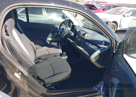 2015 Smart Fortwo Pure z USA, uszkodzony, nr VIN WMEEJ3BA6FK798593